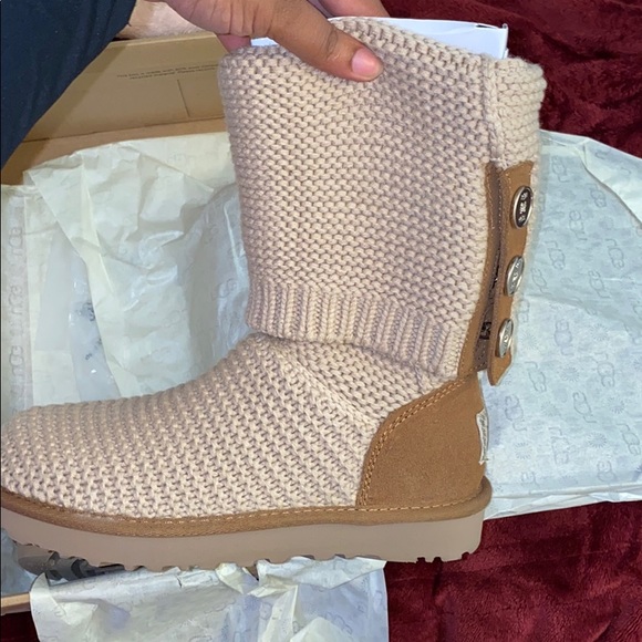 BRAND NEW UGG CARDY - Picture 2 of 4